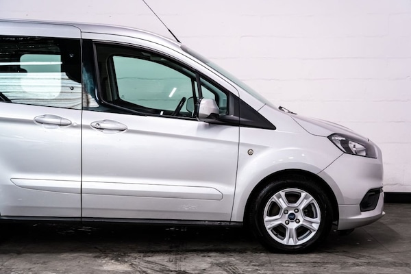 Used Ford Tourneo Courier 2019 for sale - 75716332: Photo 20