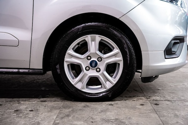 Used Ford Tourneo Courier 2019 for sale - 75716332: Photo 32
