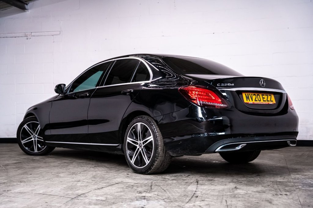 Used Mercedes-Benz C Class 2020 for sale - 76453957: Photo 2