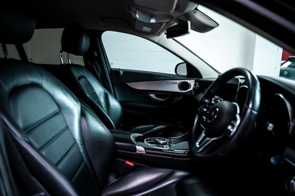 Used Mercedes-Benz C Class 2020 for sale - 76453957: Photo 4