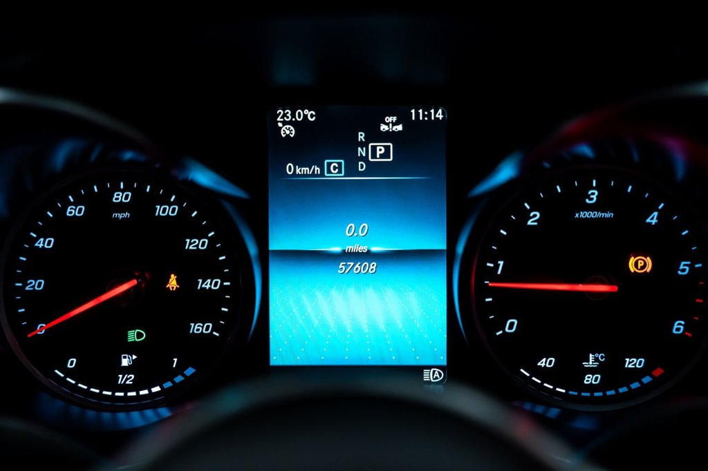 Used Mercedes-Benz C Class 2020 for sale - 76453957: Photo 7