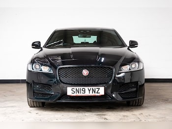 Used Jaguar XF 2019 for sale - 78785926: Photo