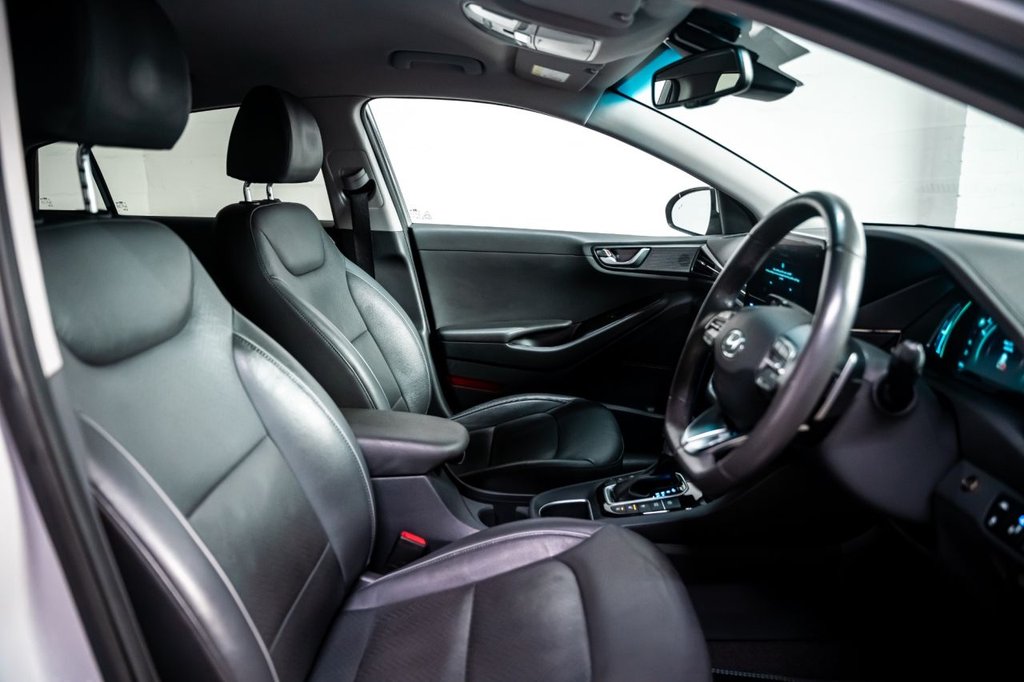 Used Hyundai IONIQ 2022 for sale - 76900556: Photo 5