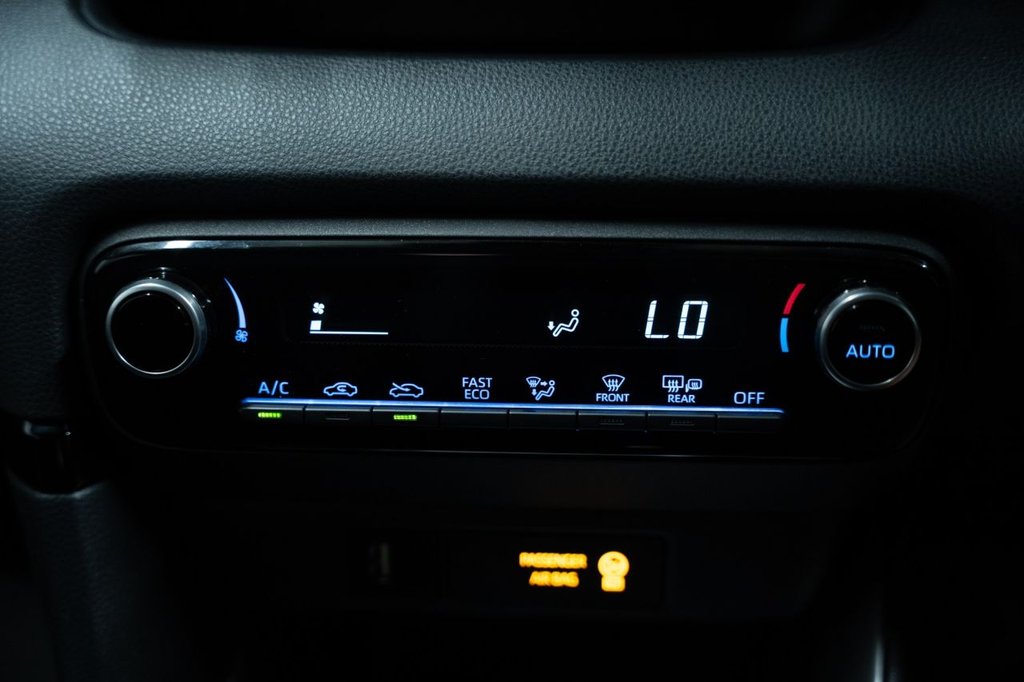 Used Toyota Yaris 2022 for sale - 76604493: Photo 12