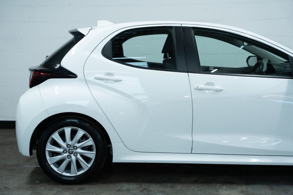 Used Toyota Yaris 2022 for sale - 76604493: Photo 21