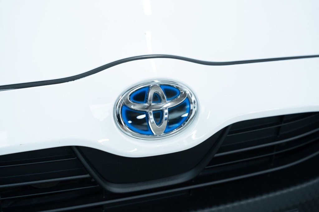 Used Toyota Yaris 2022 for sale - 76604493: Photo 37