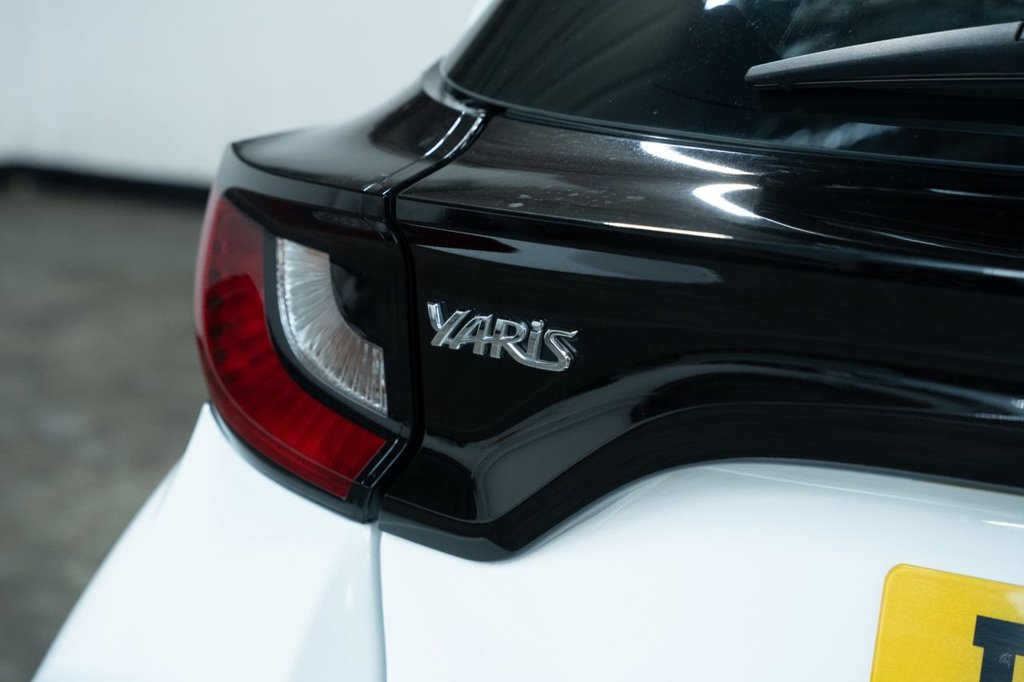 Used Toyota Yaris 2022 for sale - 76604493: Photo 38