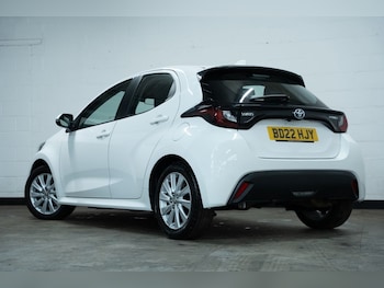 Used Toyota Yaris 2022 for sale - 76604493: Photo