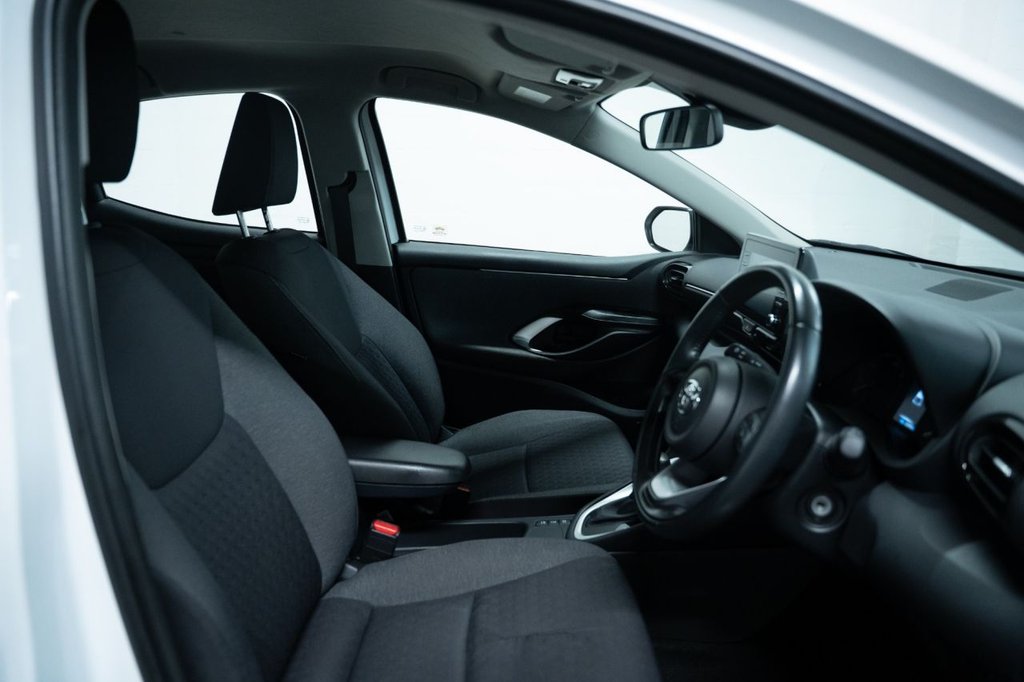 Used Toyota Yaris 2022 for sale - 76604493: Photo 5