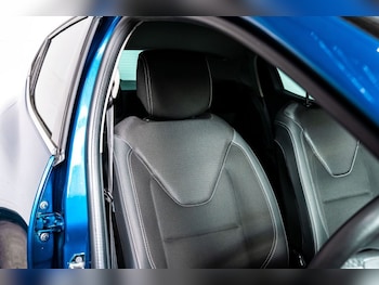 Used Renault Clio 2018 for sale - 77897479: Photo