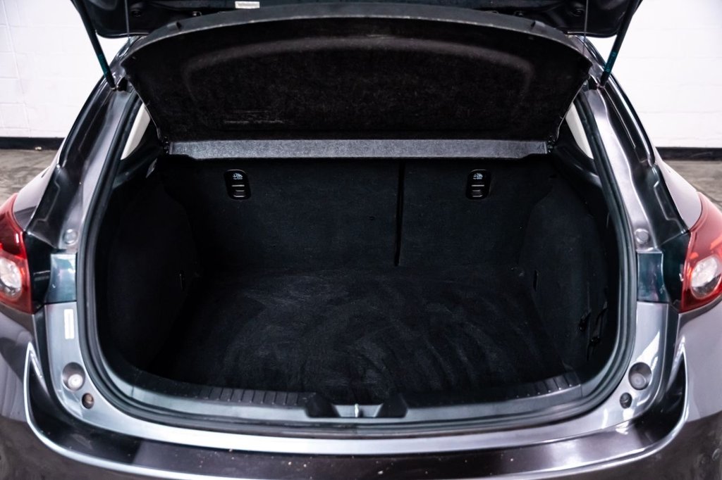 Used Mazda Mazda3 2017 for sale - 77820953: Photo 32