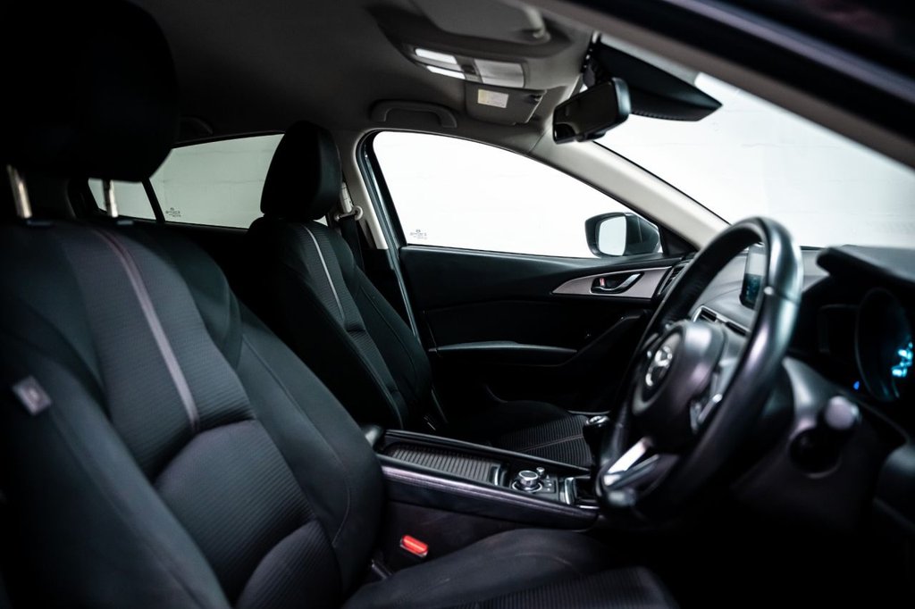 Used Mazda Mazda3 2017 for sale - 77820953: Photo 5