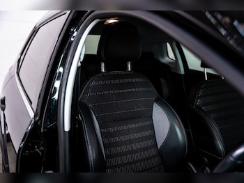 Used Peugeot 2008 2017 for sale - 78241265: Photo