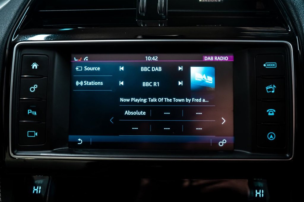 Used Jaguar F-Pace 2018 for sale - 77654492: Photo 11