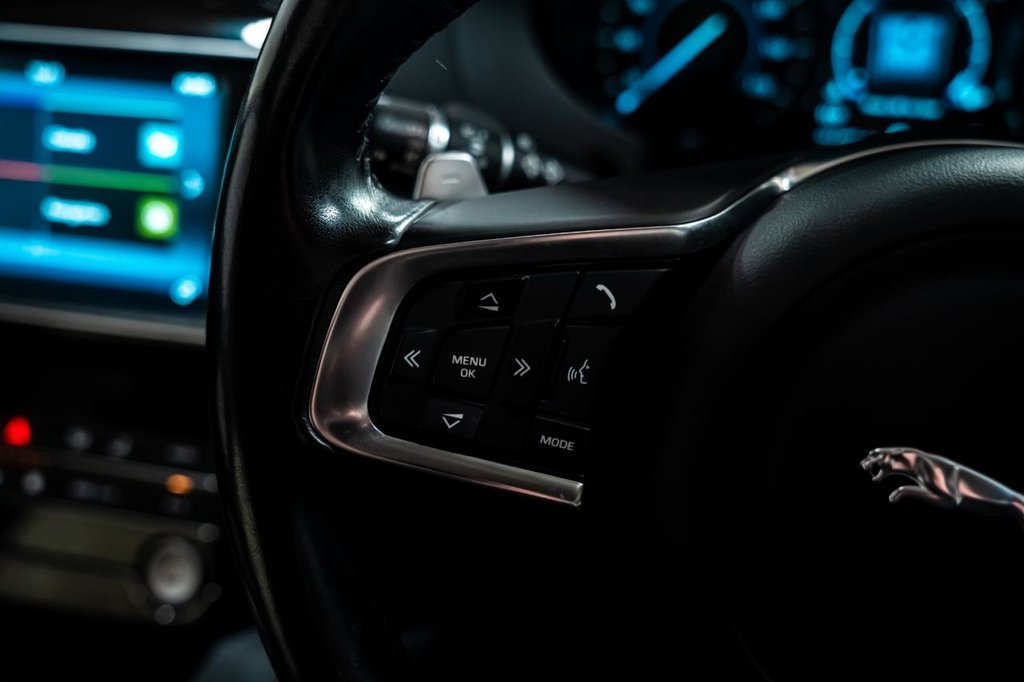 Used Jaguar F-Pace 2018 for sale - 77654492: Photo 17