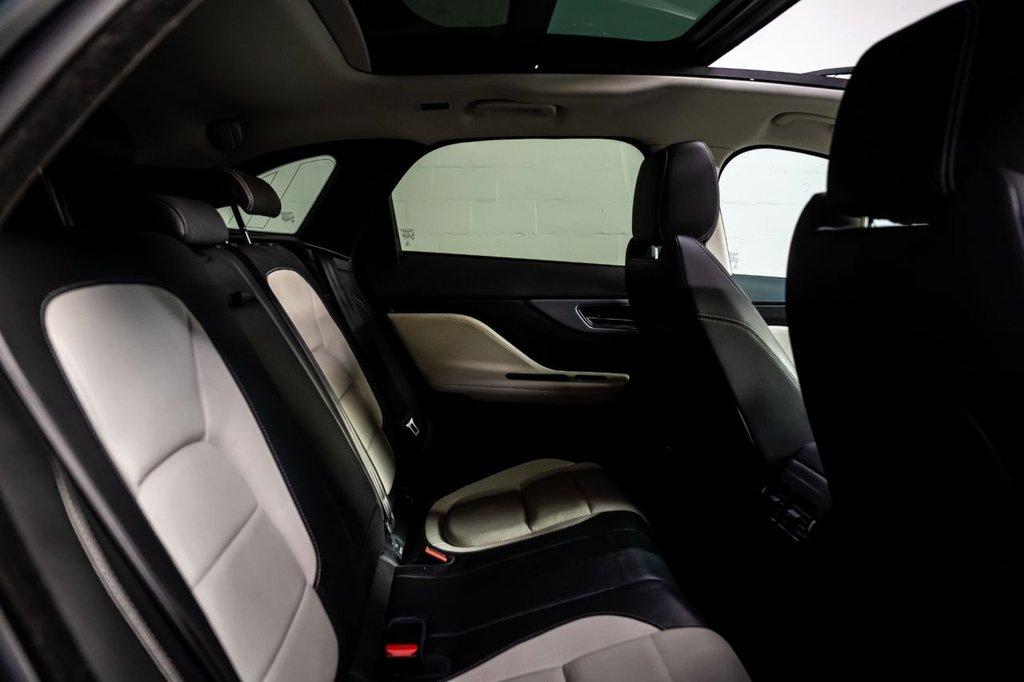 Used Jaguar F-Pace 2018 for sale - 77654492: Photo 6