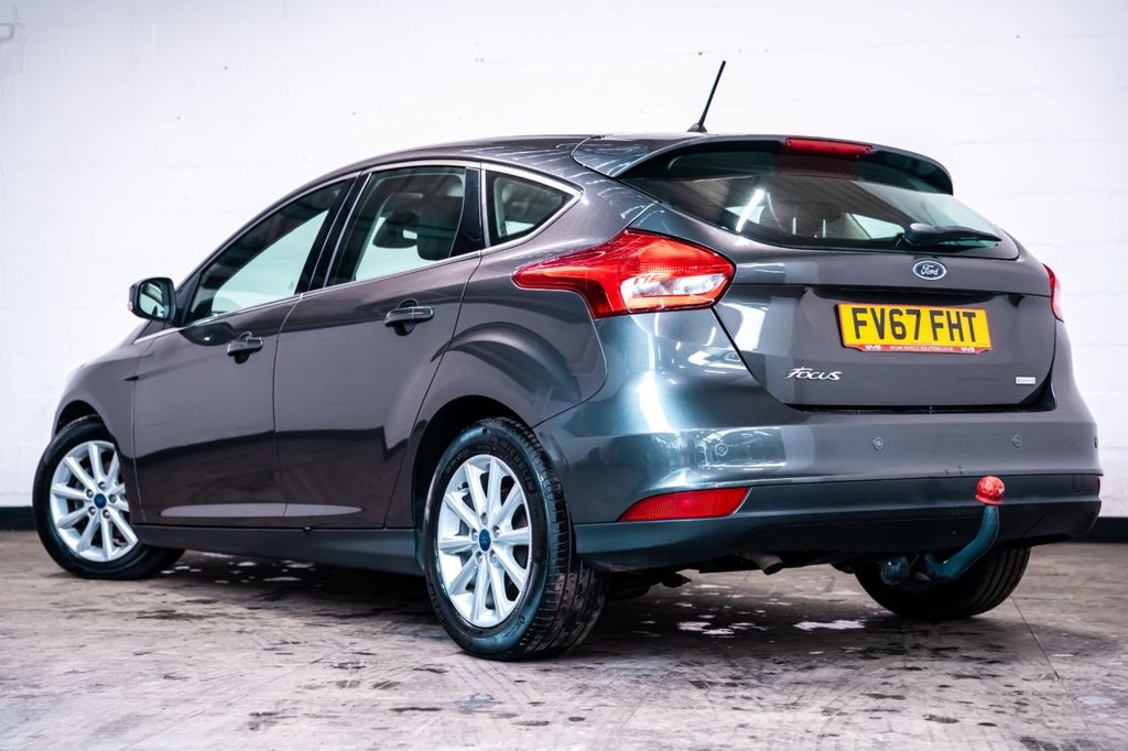 Used Ford Focus 2018 for sale - 76632364: Photo 3