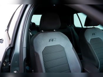 Used Volkswagen Golf 2018 for sale - 78271687: Photo