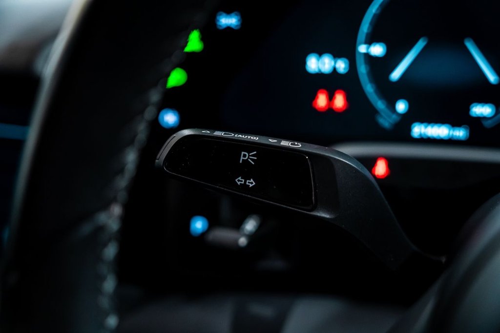 Used Porsche Taycan 2022 for sale - 78068360: Photo 20