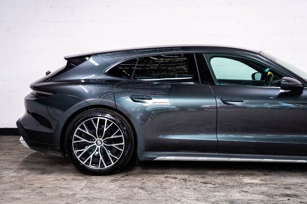 Used Porsche Taycan 2022 for sale - 78068360: Photo 27