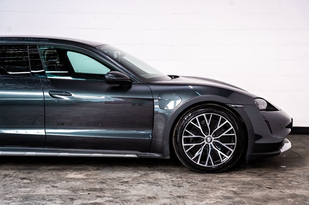 Used Porsche Taycan 2022 for sale - 78068360: Photo 28