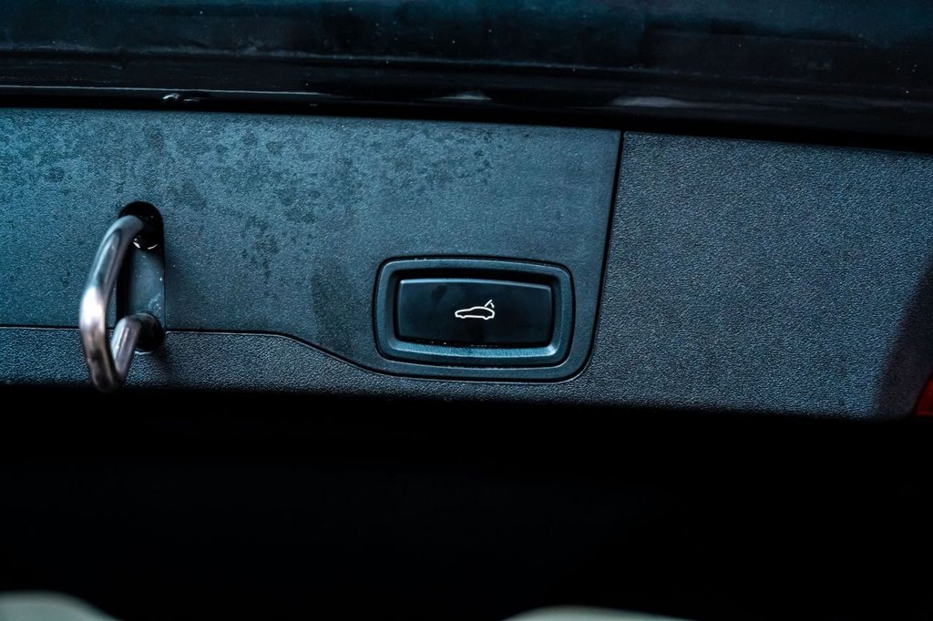 Used Porsche Taycan 2022 for sale - 78068360: Photo 37