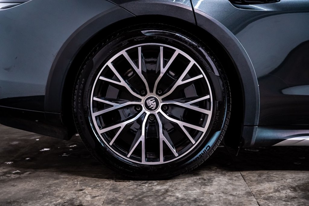 Used Porsche Taycan 2022 for sale - 78068360: Photo 41