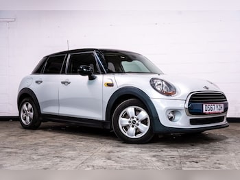 Used MINI Hatch 2017 for sale - 77477747: Photo