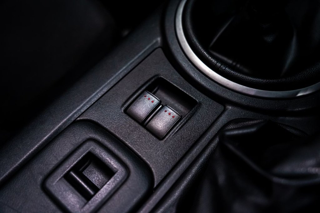 Used Mazda MX-5 2010 for sale - 77161547: Photo 9