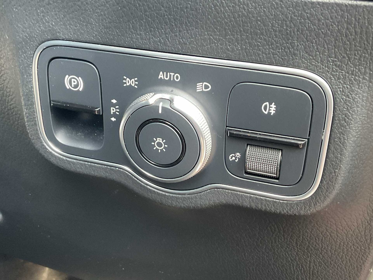 Used Mercedes-Benz GLA 2022 for sale - 75742227: Photo 32