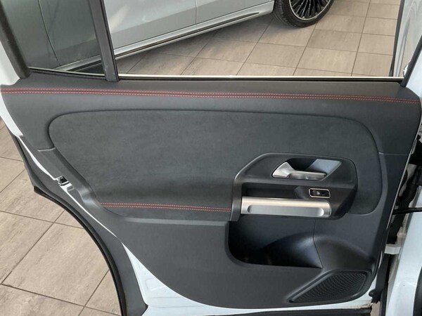 Used Mercedes-Benz GLB 2022 for sale - 75218395: Photo 17