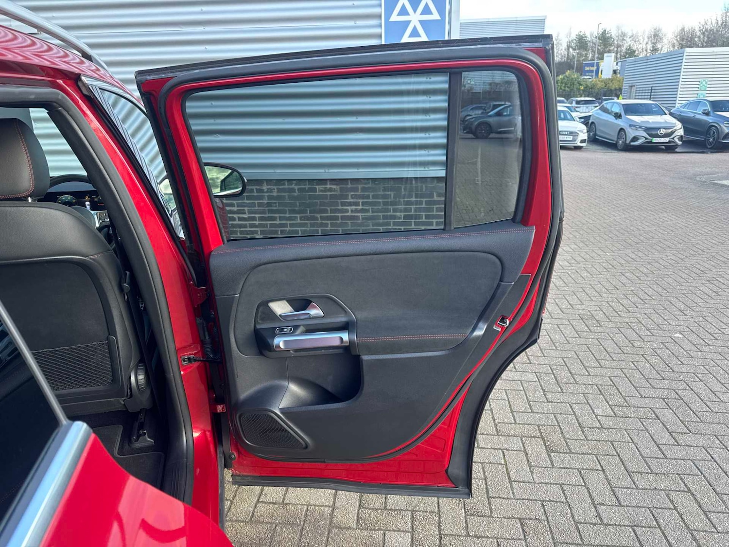 Used Mercedes-Benz EQB 2022 for sale - 77270136: Photo 15