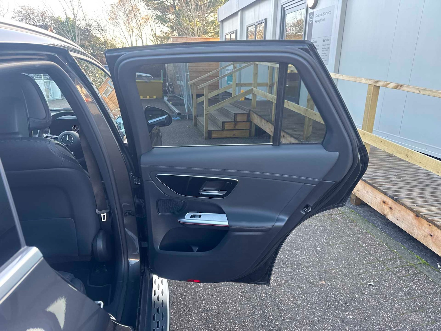 Used Mercedes-Benz GLC 2024 for sale - 76668960: Photo 15