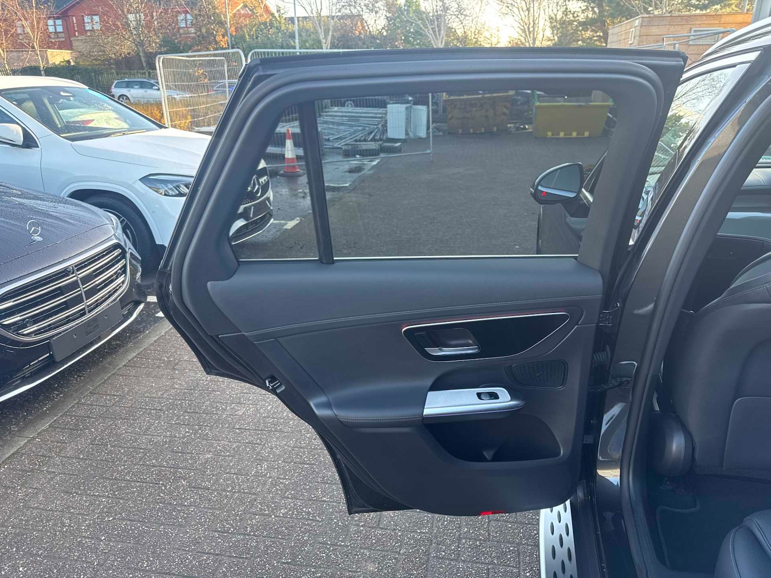 Used Mercedes-Benz GLC 2024 for sale - 76668960: Photo 16