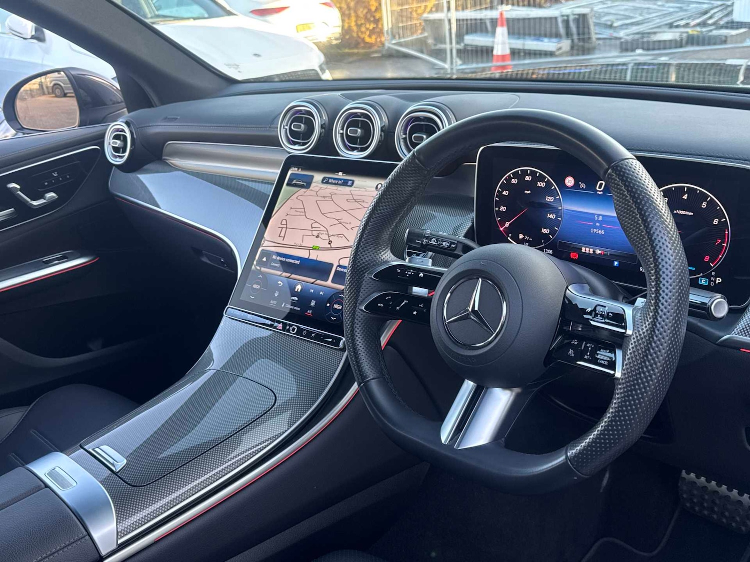 Used Mercedes-Benz GLC 2024 for sale - 76668960: Photo 25