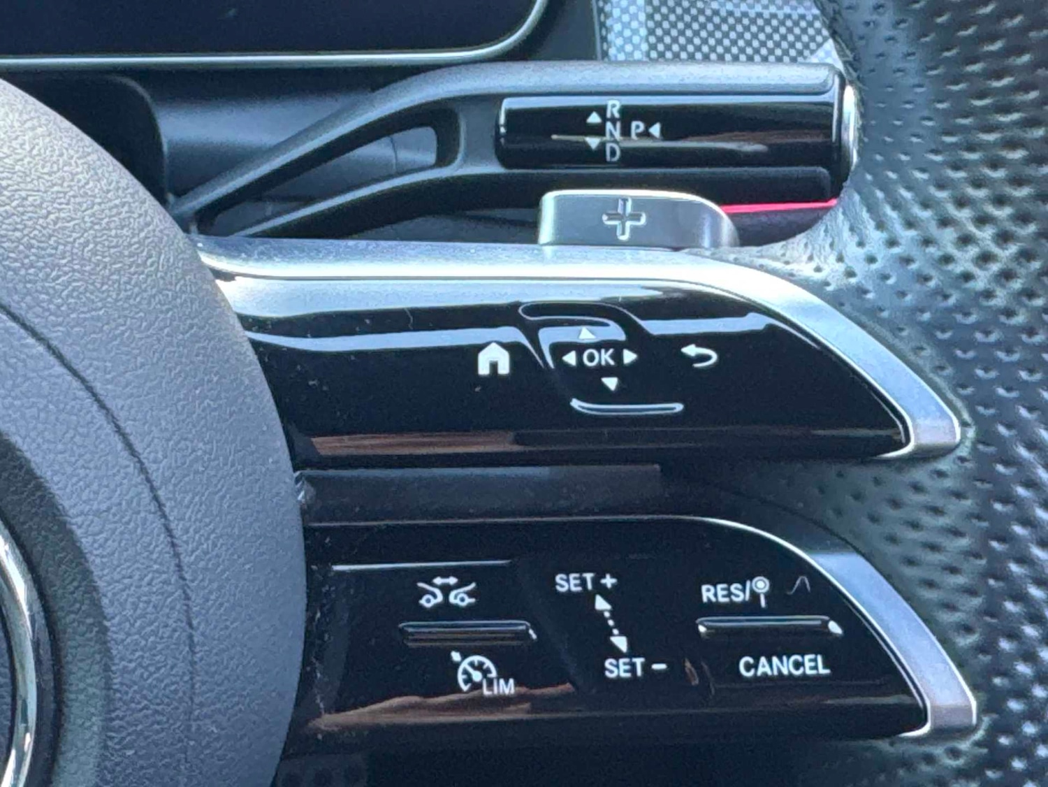 Used Mercedes-Benz GLC 2024 for sale - 76668960: Photo 29