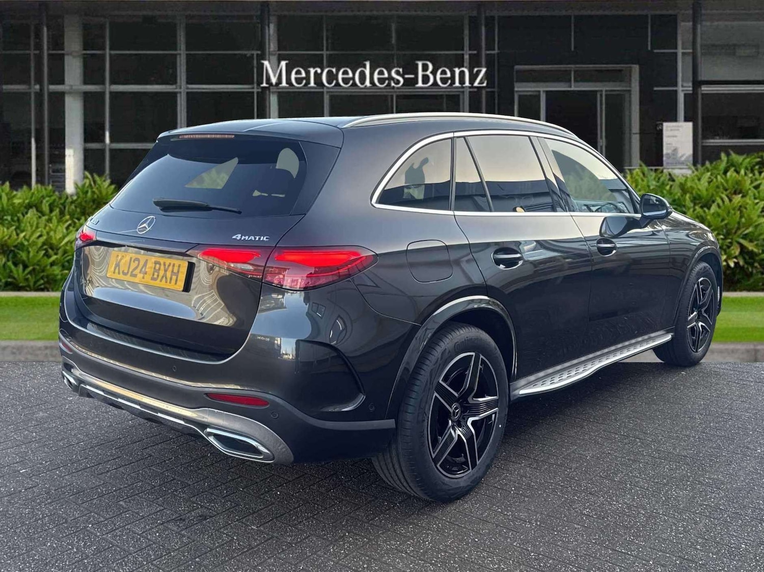 Used Mercedes-Benz GLC 2024 for sale - 76668960: Photo 8