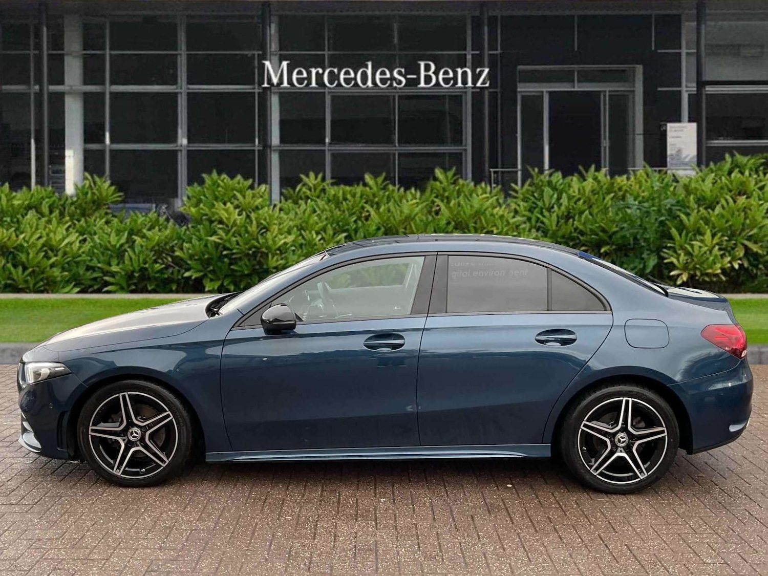 Used Mercedes-Benz A-Class 2022 for sale - 76636756: Photo 4