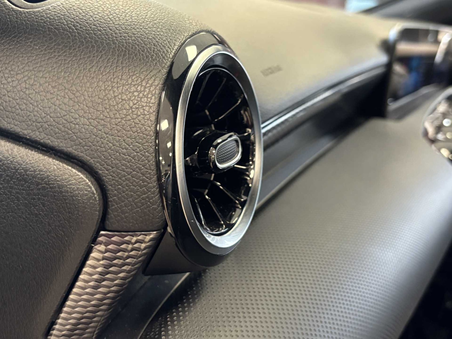 Used Mercedes-Benz A-Class 2021 for sale - 76928993: Photo 31