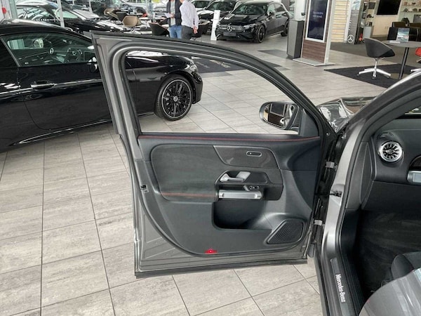 Used Mercedes-Benz GLB 2022 for sale - 75216866: Photo 16