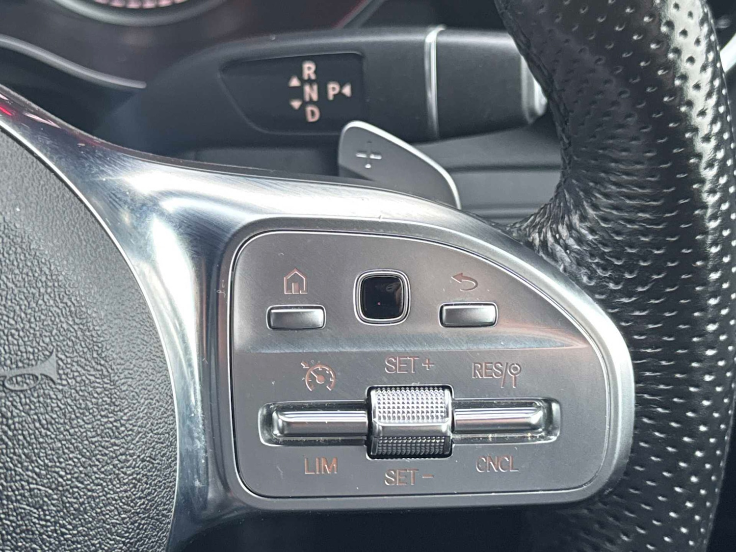 Used Mercedes-Benz GLC 2022 for sale - 77011246: Photo 28