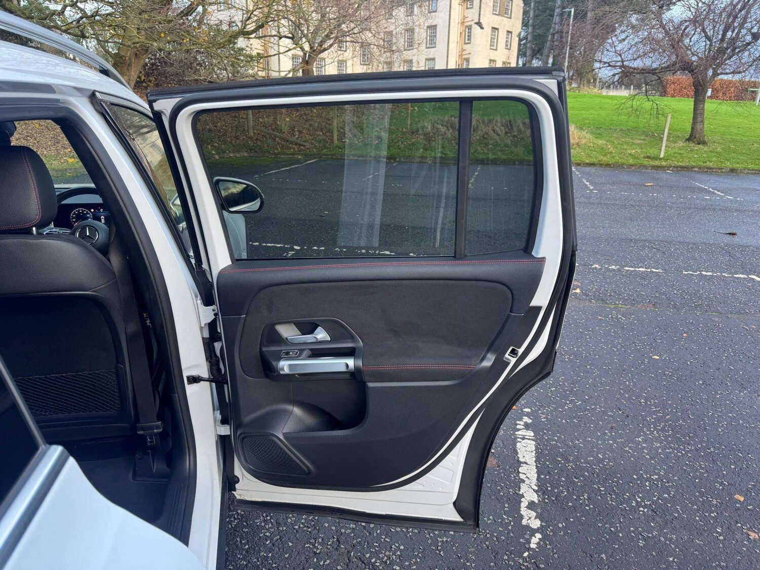 Used Mercedes-Benz GLB 2024 for sale - 76501894: Photo 15