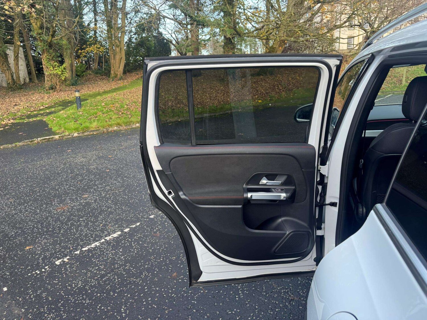 Used Mercedes-Benz GLB 2024 for sale - 76501894: Photo 16