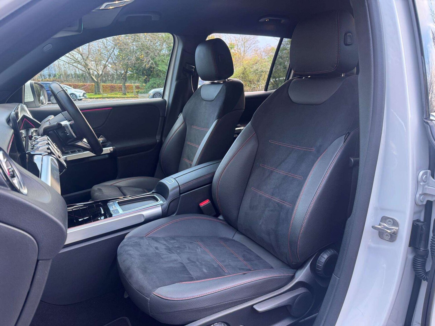 Used Mercedes-Benz GLB 2024 for sale - 76501894: Photo 23