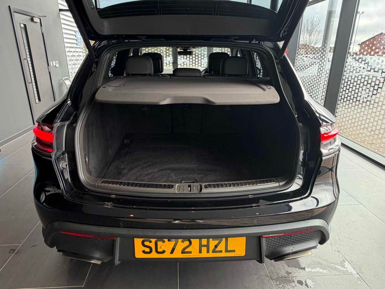 Used Porsche Macan 2022 for sale - 77553056: Photo 11