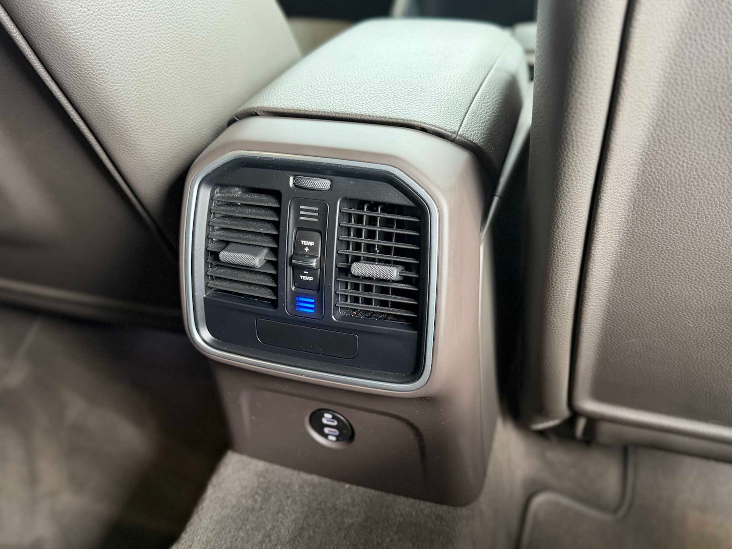 Used Porsche Macan 2022 for sale - 77553056: Photo 19