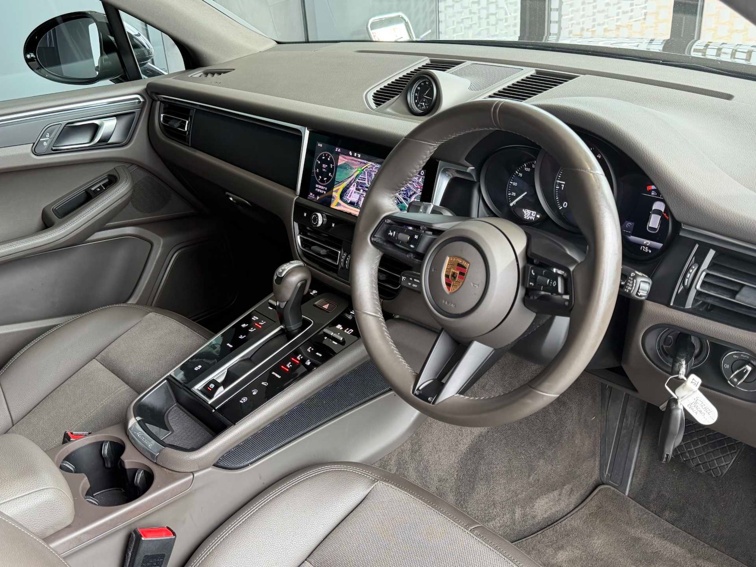 Used Porsche Macan 2022 for sale - 77553056: Photo 23