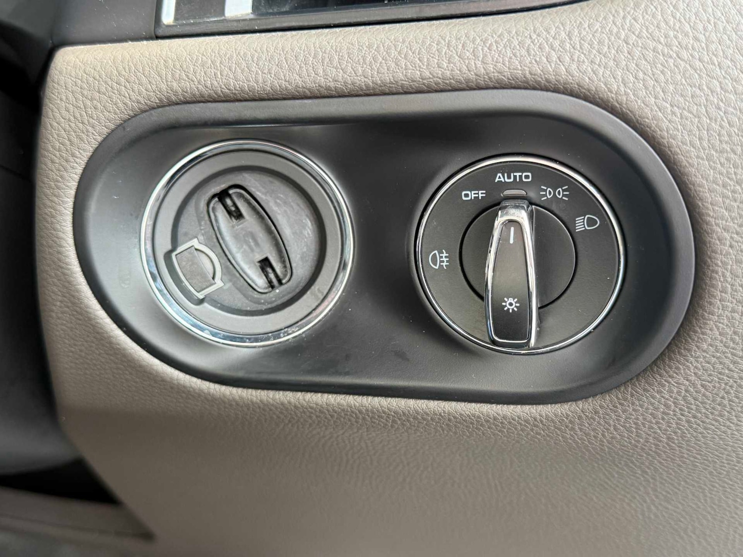 Used Porsche Macan 2022 for sale - 77553056: Photo 32