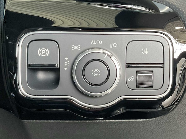 Used Mercedes-Benz CLA 2024 for sale - 75217683: Photo 32