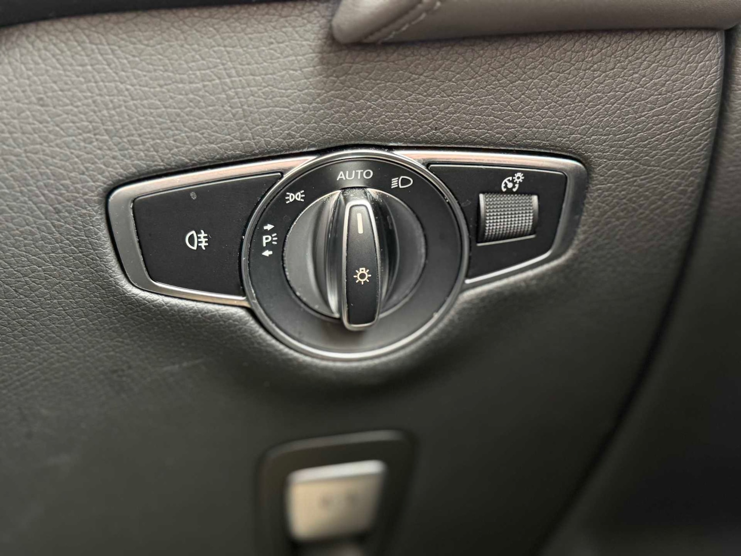 Used Mercedes-Benz EQC 2023 for sale - 77514363: Photo 31